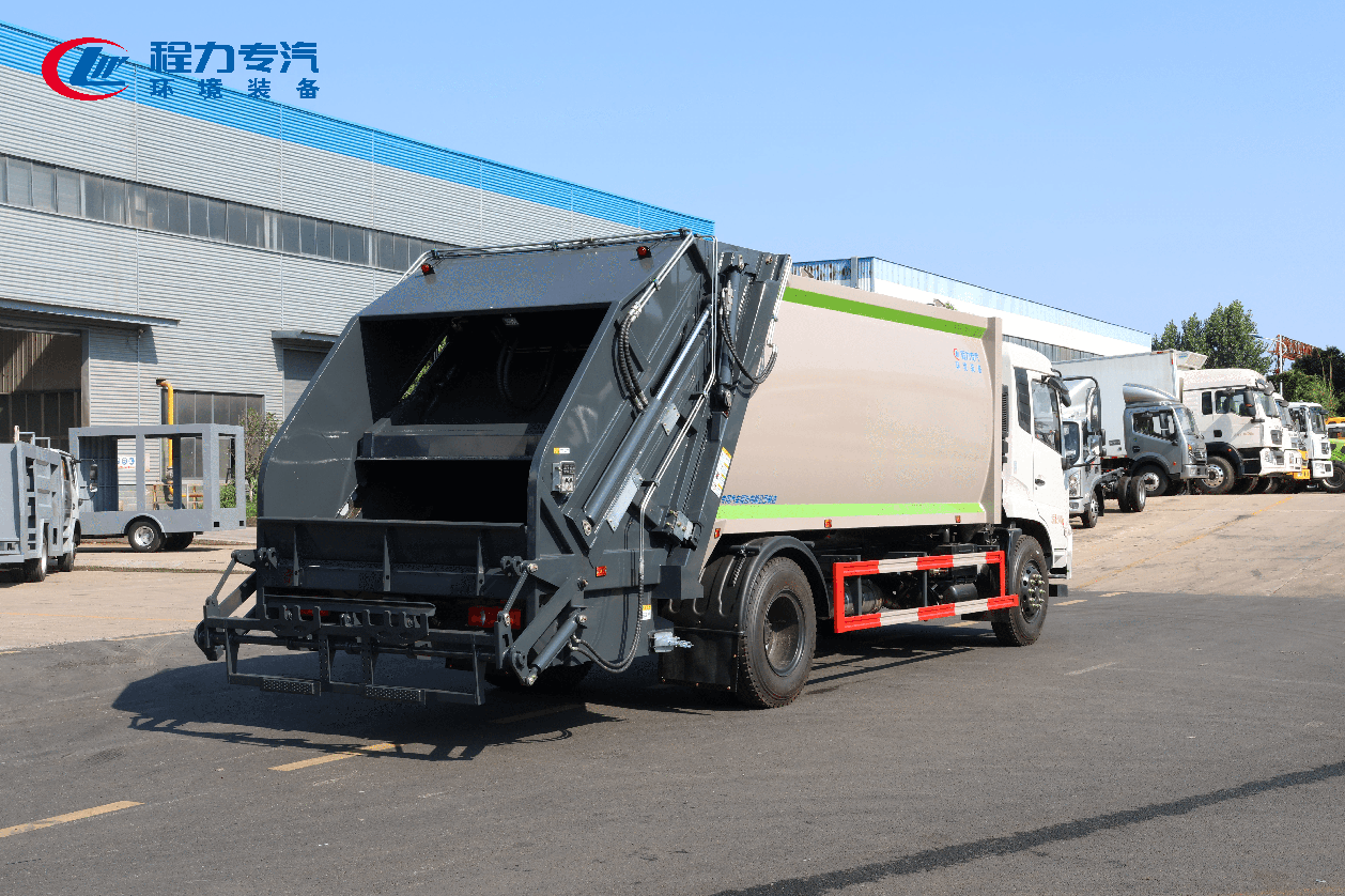 東風天錦壓縮垃圾車