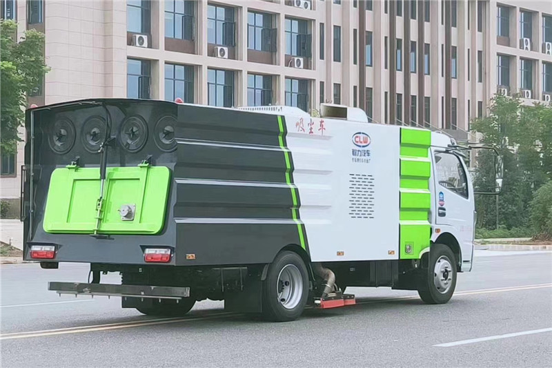 東風(fēng)大多利卡吸塵車