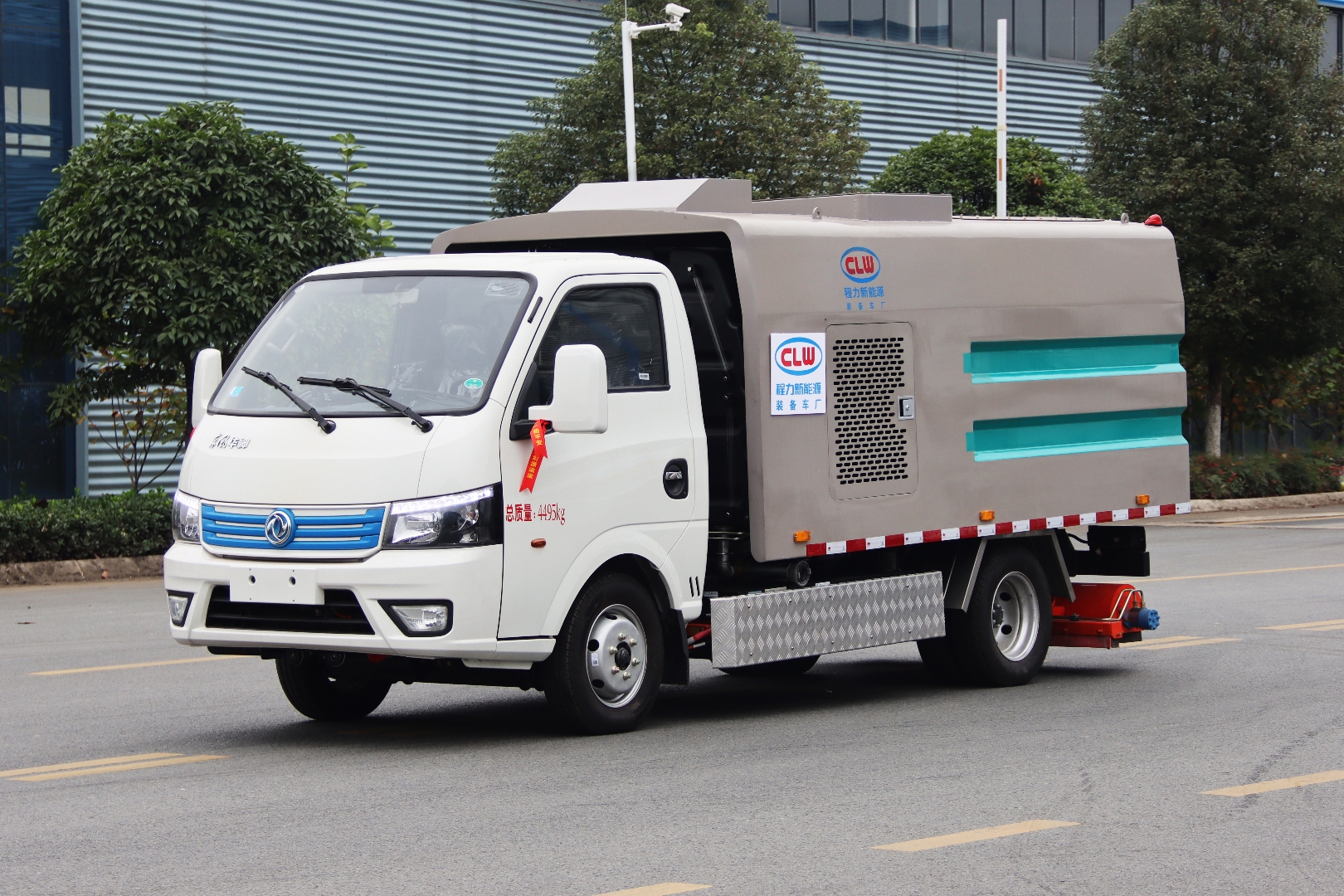 東風(fēng)小華神純電動(dòng)吸塵車