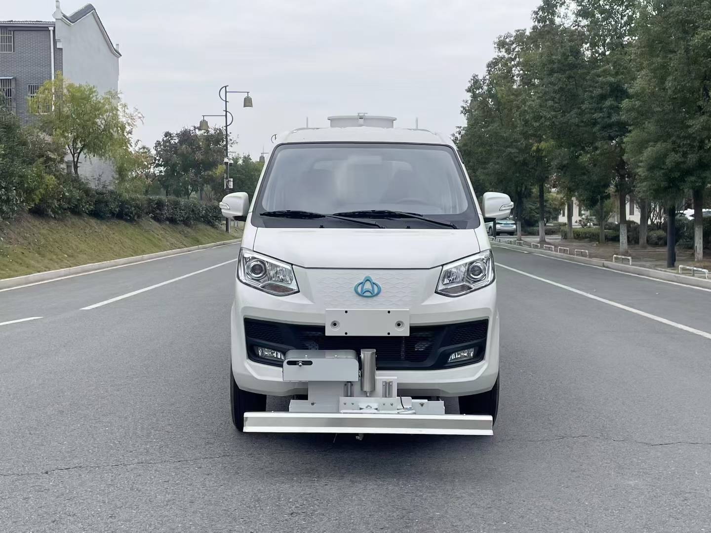 長安純電動養(yǎng)護(hù)車